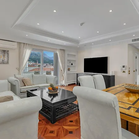 - Exklusiv Apartment Makarska